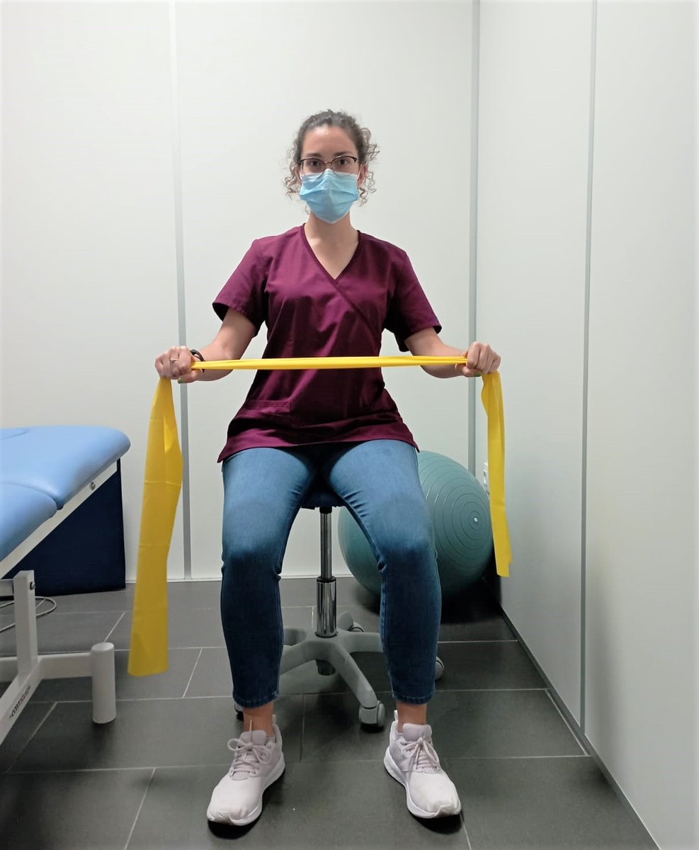 CSardenya's tweet photo. #FISIOTERÀPIA 
Mantenir una bona postura depèn de la consciència del nostre cos i d'un bon estat de la musculatura.
👉Us recomanem fer #exercicis que combini un treball de #força, #consciència i #elasticitat de forma diària.💜Ajudarà a mantenir i millorar el nostre estat de salut https://t.co/8Gu4bjTyP2