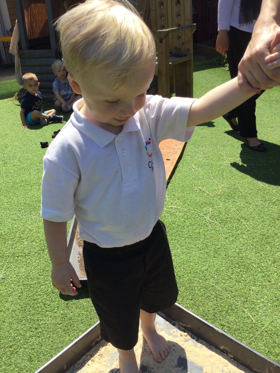 CroftEnabling's tweet photo. Little Crofties have loved exploring our bear hunt story. We’ve been on a bare foot walk and worked as a group to make a tree for our bear hunt forest #weregoingonabearhunt #eyfsideas #eyfs @TheElliotPage https://t.co/u8R0rqZore