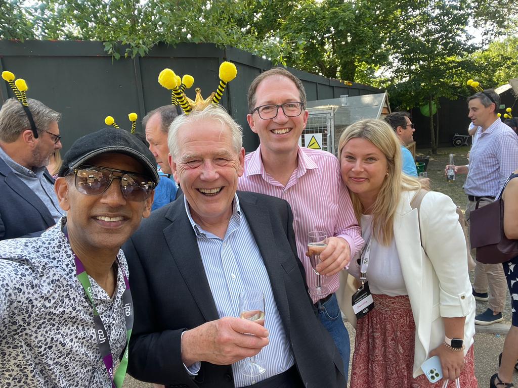 CamOpenWeek's tweet photo. Thank you to all who contributed and supported us in @camopenday as well as attending the ๐๐๐ซ๐๐๐ง ๐๐๐ซ๐ญ๐ฒ which was equally great fun with good food๐ฒ, good music๐ถand lots of buzzz...๐
#cambridgewideopenday #cwod #dinnerparty #opencambridge #cambridge #thankyou #music https://t.co/oz1m7XHhCD