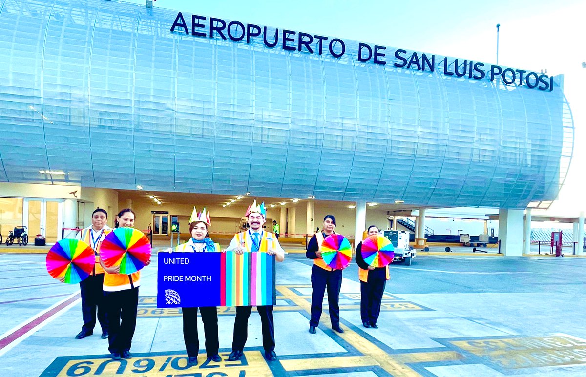 AldoGarciaMu's tweet image. 🌈 Pride at Work 🌈
Don’t Be Afraid to Show Off Your True Colors. 
#FlywithPride #UnitedPride
#BeingUnited
@AriannaMrocha
#teamSLP @ualEQUAL @brendaybarra