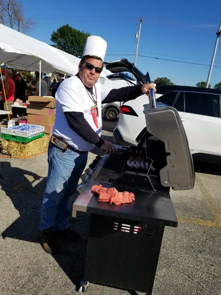 Bernie Butterbrodt.......King of the Grill  9-9-23
#bdpepperfestival    #bdpepperbrat
