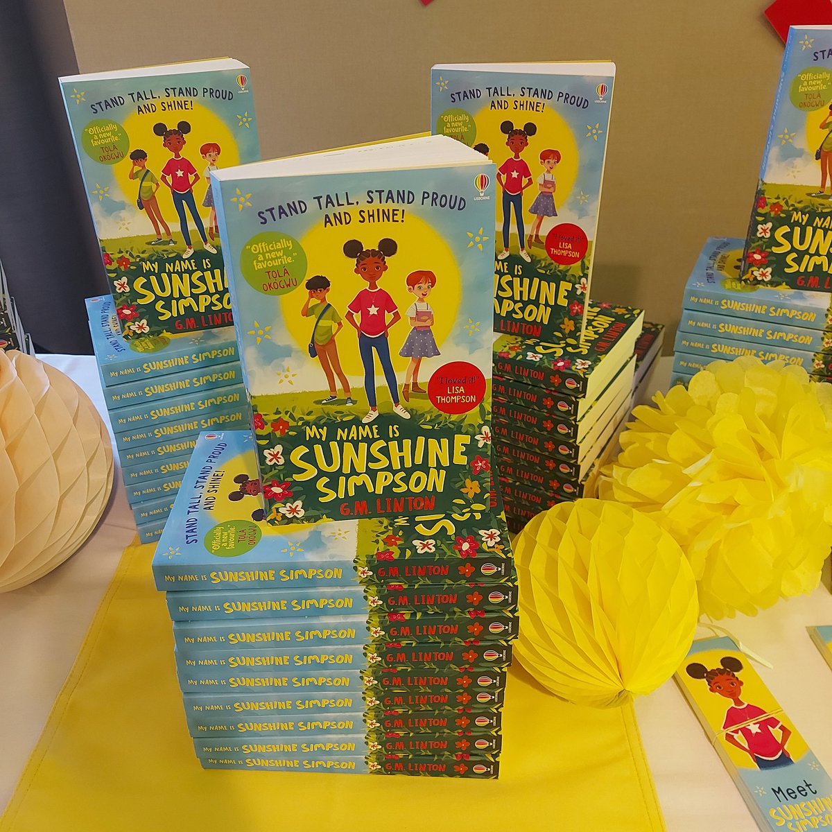 LauraRo98016077's tweet photo. At @Usborne #LeadershipAcademy last week we were very lucky to meet one of our newest authors, @glintinhereye who signed books for us all.  We were very excited to hear that she wants to be included in our list of authors who visit schools and talk to/work with the children! 💛📚 https://t.co/RA9Ym3WVwA