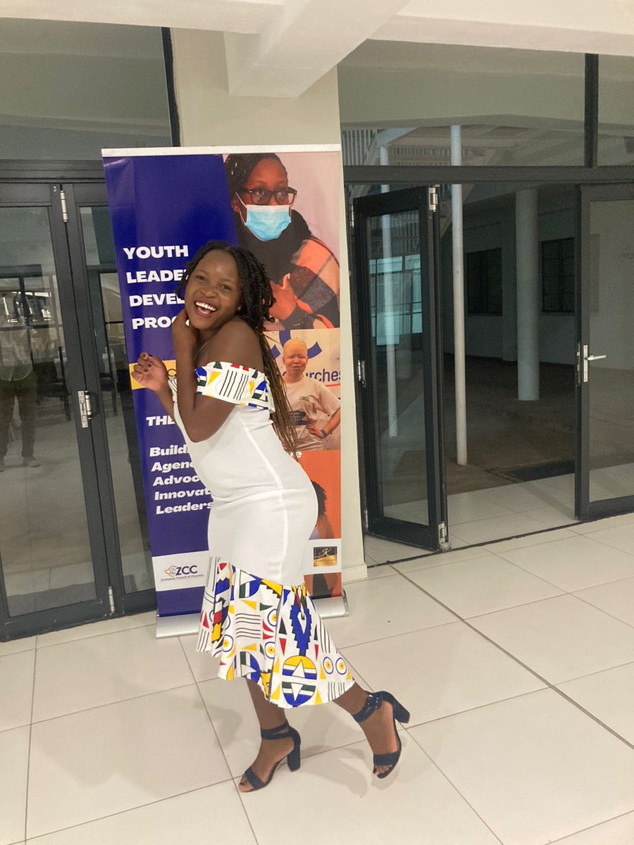 MercyTakanayi's tweet photo. Give me the space...let me exercise my rights...do not pull me down..do not objectify me...l am not "lazy". I am a visionary and determined youth. I am an African Child. 
Happy celebration to the day of the African Child.
#TheAfricainMe
@MunyaZindie @nyarai_nyakudya @promisep10 https://t.co/DfD1C7HI0b