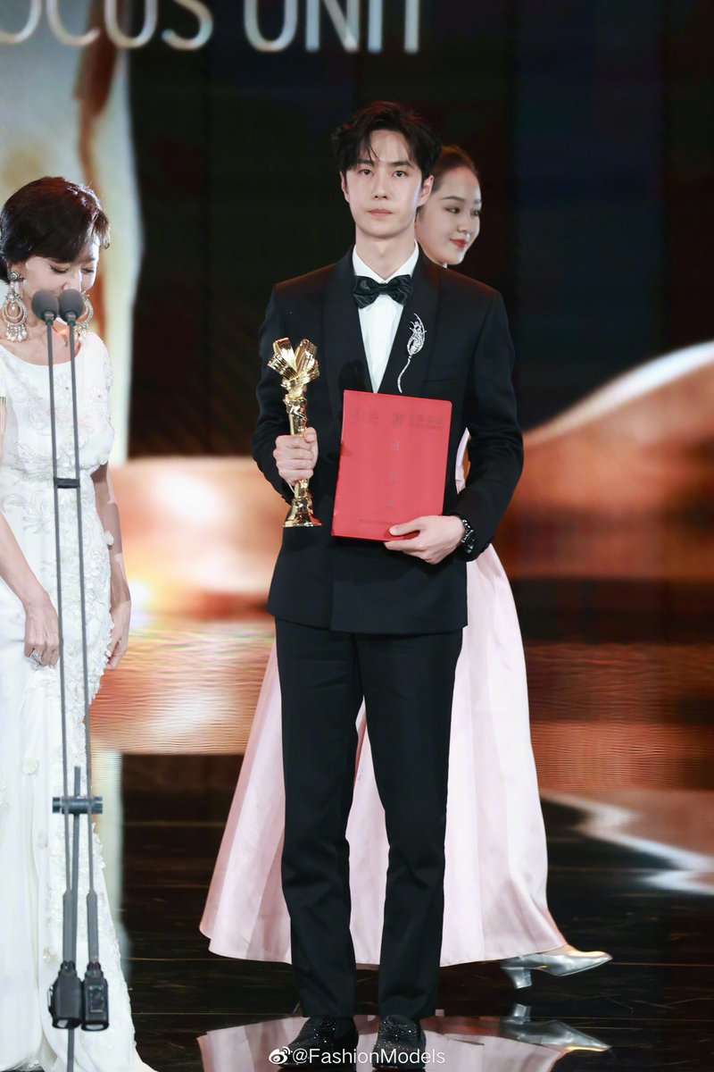 Congratulations on winning the best actor award, my most perfect human being 💚#WangYibo_ChinaMovieChannel