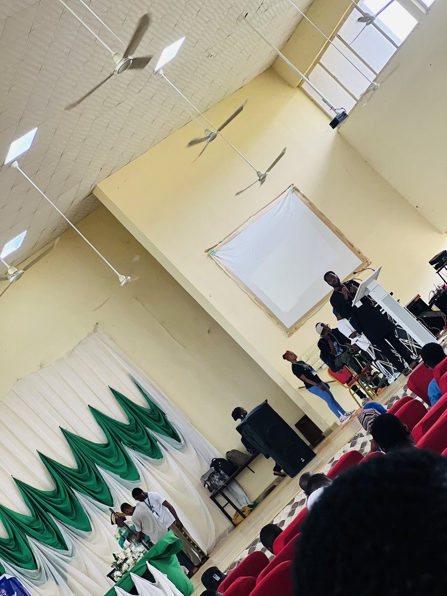 mardortii's tweet photo. @GDSC_KP @googleafrica @googledevs @googlestudents Live @GDSC_KP https://t.co/E2jg9t0Rb1