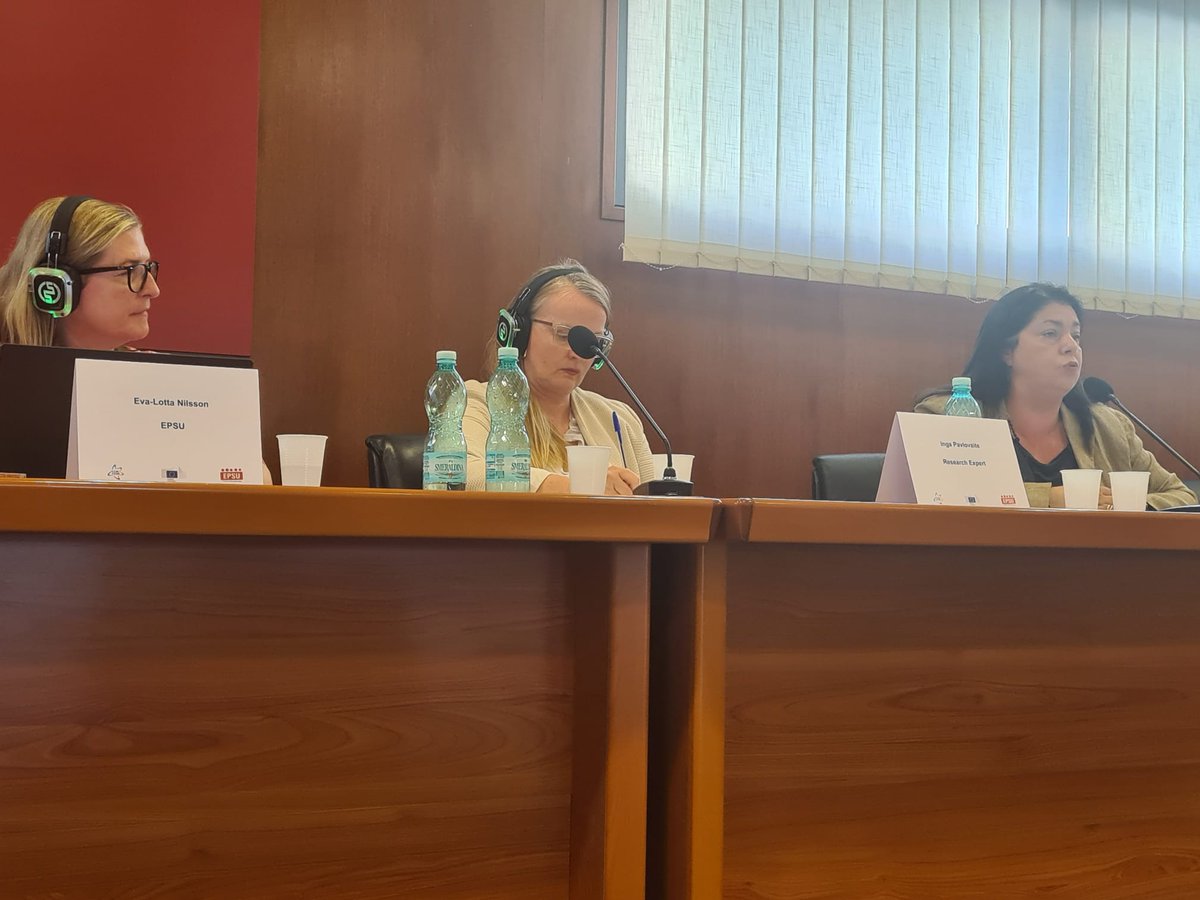 fpcgil_internaz's tweet photo. "Il lavoro agile non serve a "conciliare" i tempi familiari ma a recuperare tempo per partecipare alla vita delle nostre comunità."
Così la Segr. Naz. @FpCgilNazionale Cazzaniga alla conferenza di @EPSUnions #Cemr a #Cagliari "Local, social, digital"
#cisiamo https://t.co/cF3CaDDDmC