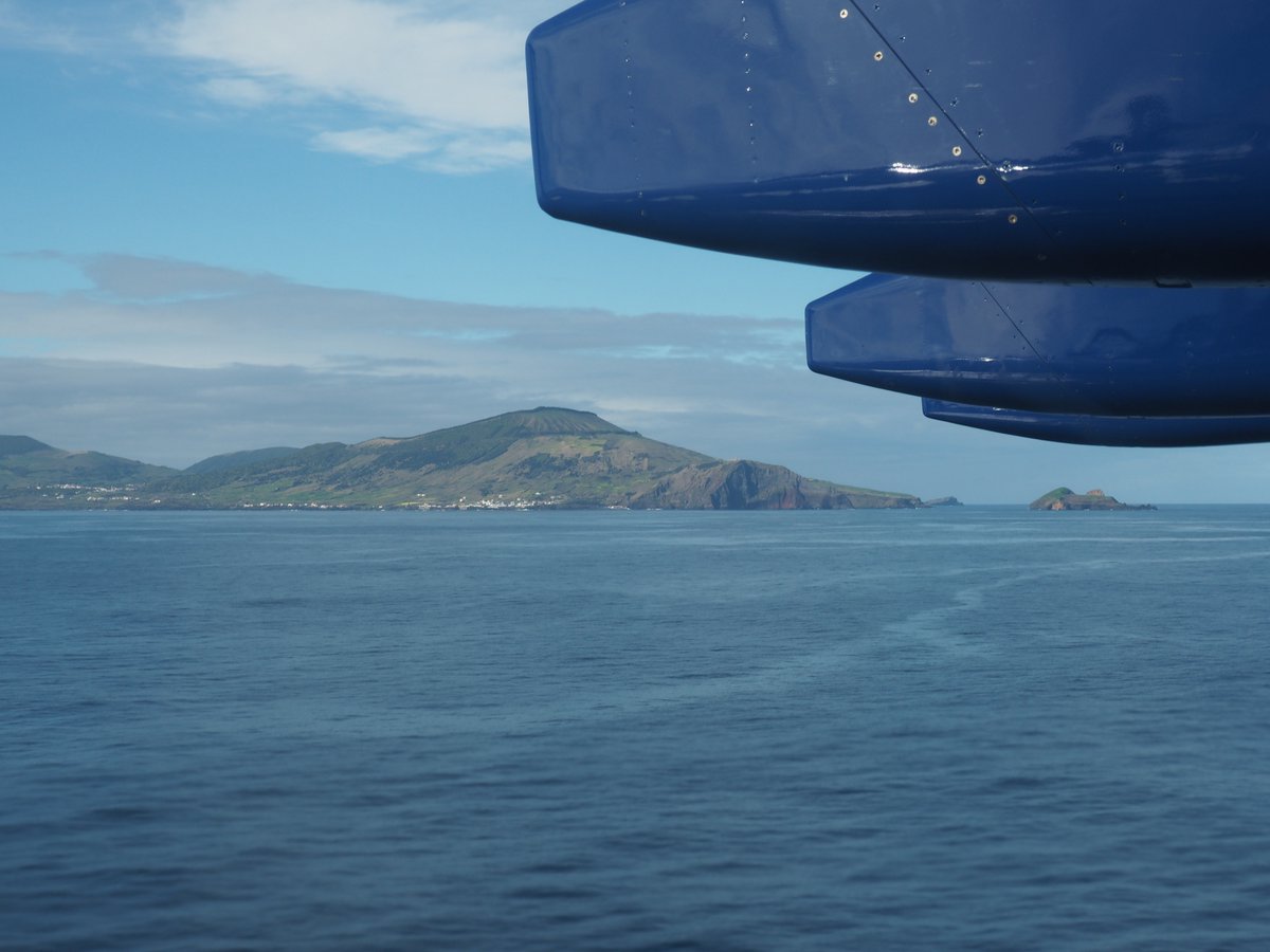 Scientists from <a href="/OfficialUoM/">The University of Manchester</a> and <a href="/AtmosScience/">National Centre for Atmospheric Science</a> used the FAAM Airborne Laboratory to detect gas-phase urea in the atmosphere above the North Atlantic for the first time. 

These findings change our understanding of ocean-atmosphere interactions and...

faam.ac.uk/gas-phase-urea…