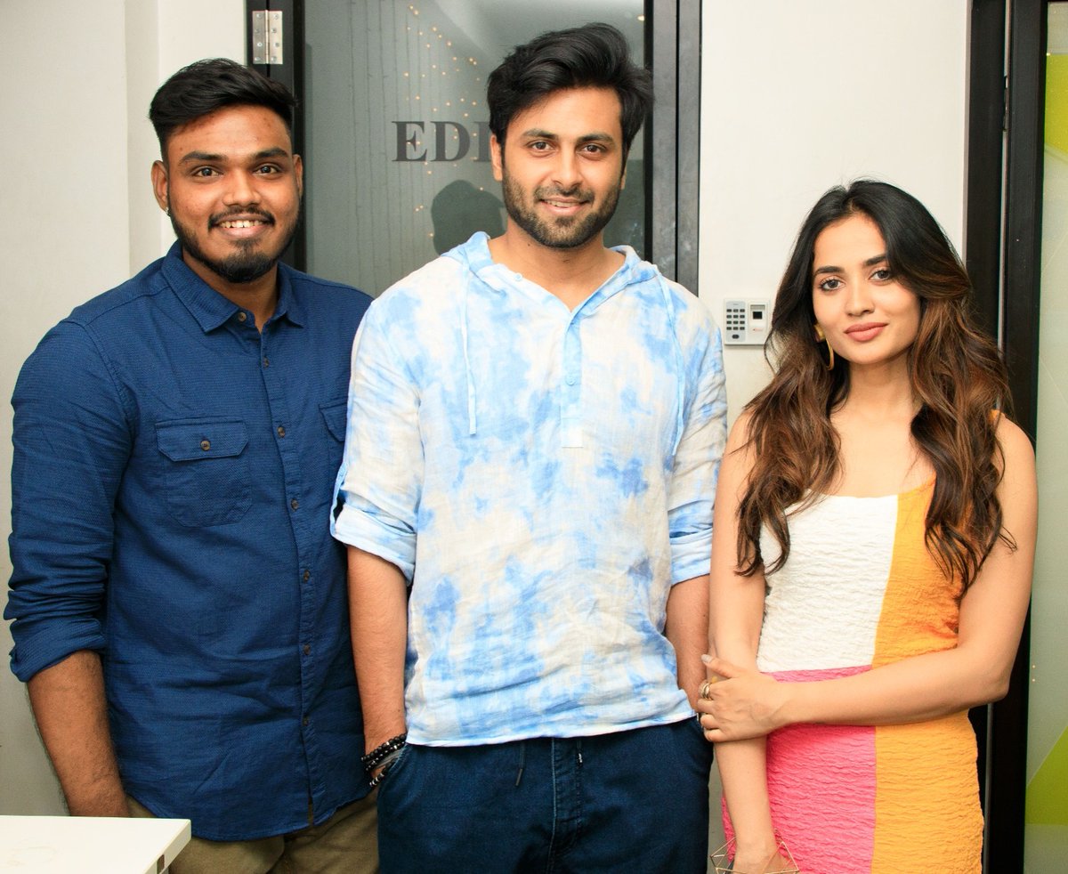 kayaldevaraj's tweet photo. #Vannamayilae 🦚 Music Video Streaming Now 🙌🏼
▶️ https://t.co/OzA0LIAgHW
@noiseandgrains @pingrecords @i_amak @teju_ashwini_ @karya2000 @itisveer @AKPriyan3 @singer_akshaya @abusdc @SAMSONCHARLESR @gouthamgdop @onlynikil
#NoiseAndGrains #PingRecords #VannamayilaeOnPingrecords https://t.co/vACWaQWPjY