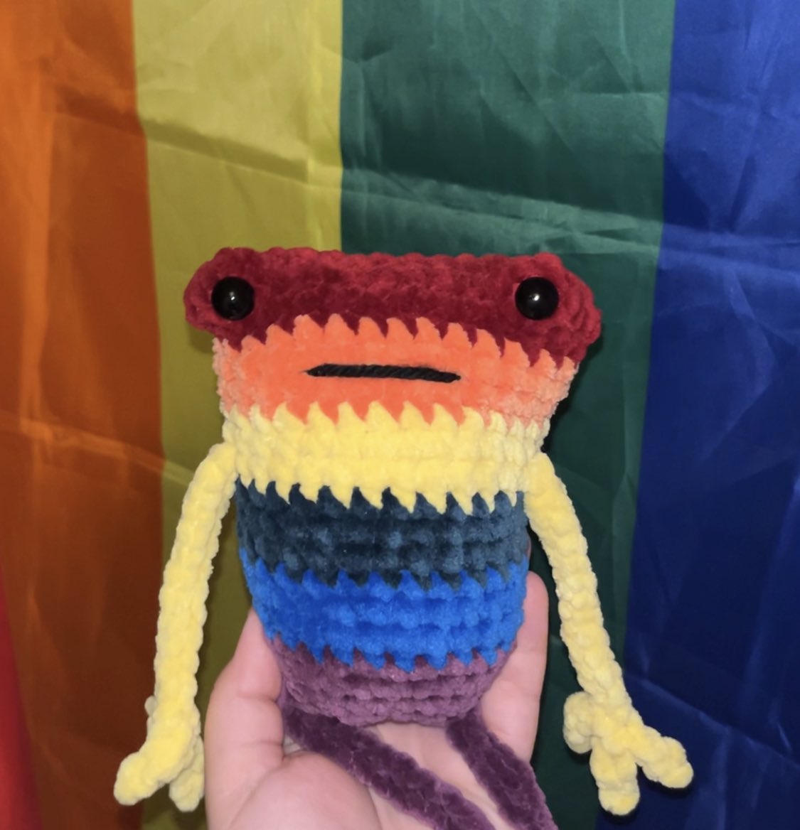 moonlightffrog's tweet photo. Reminder that i have a pattern tester application open on instagram for the crochet pattern of the rainbow leggy frog: https://t.co/zSybozzxri

Deadline is Monday 19th June 🐸🌈 https://t.co/vSJdwaCTMs