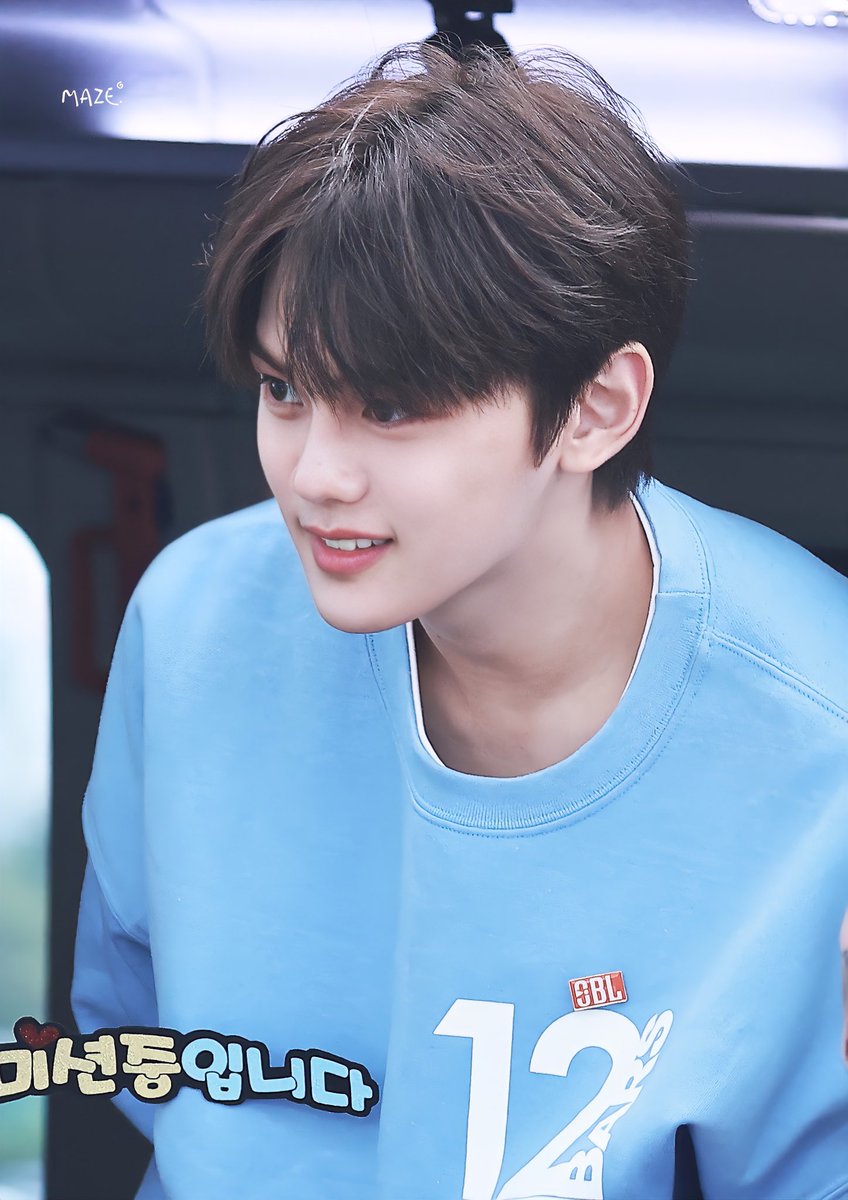 maze0830's tweet photo. 230611 HQ

#김규빈 #KIMGYUVIN #제베원
#제로베이스원 #ZEROBASEONE #ZB1 https://t.co/7iOBtHEdws
