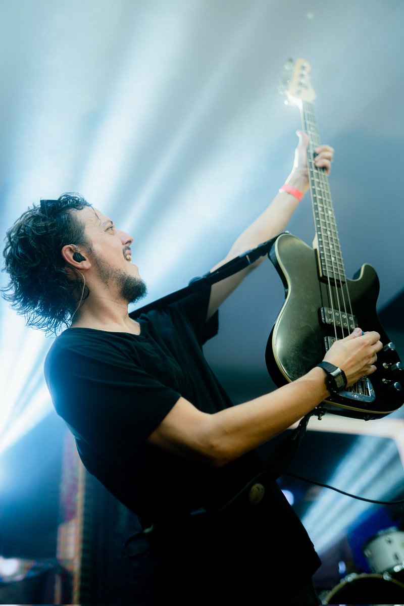 Viernes vieeer gentee! No hay shows esta semana asi q descancito, marrche un vinito en casa y buena compañía, cuidensennn!