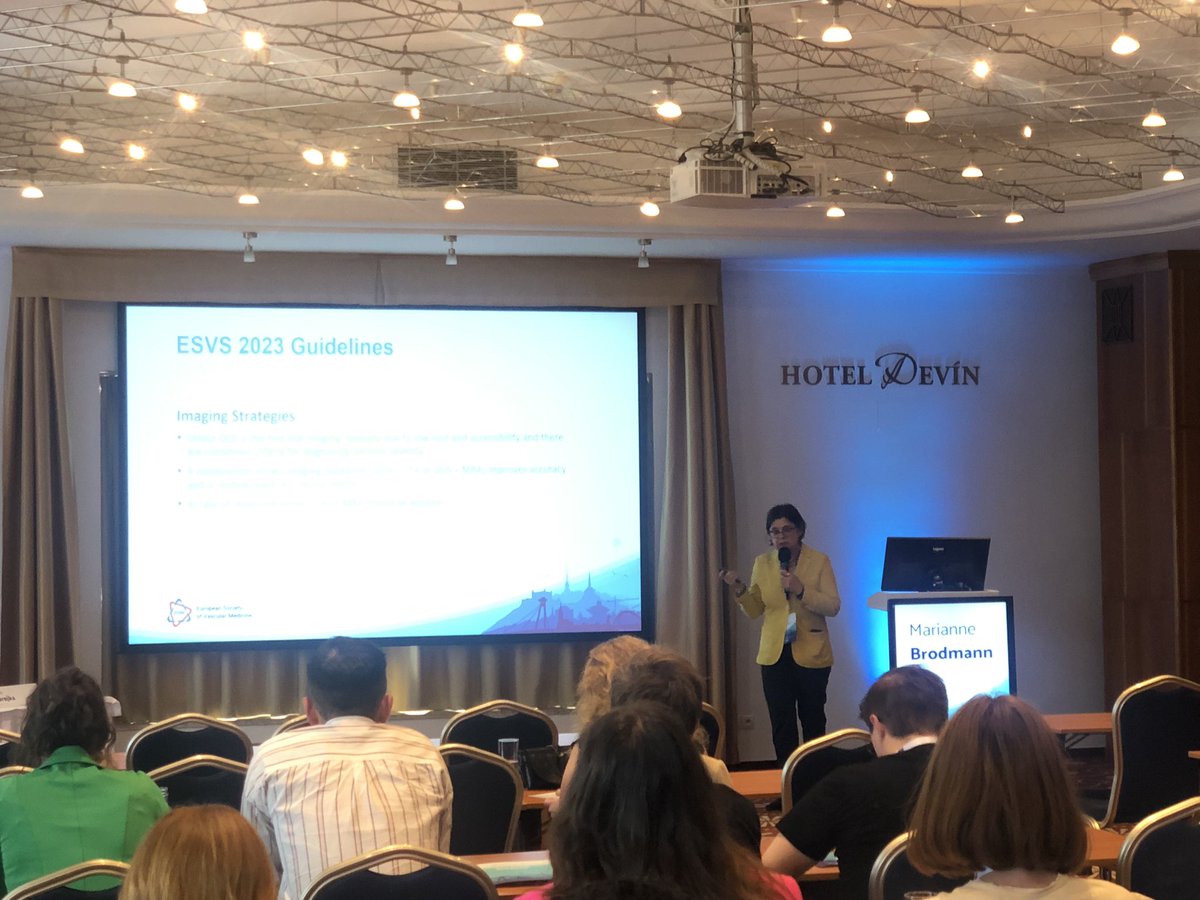 Great update on #carotid artery stenosis management by @MarianneBrodma1 and on #AAA by @Christine Espinola-Klein at #ESVMAcademy2023 in #Bratislava @ESVM_ #VascularMedicine
