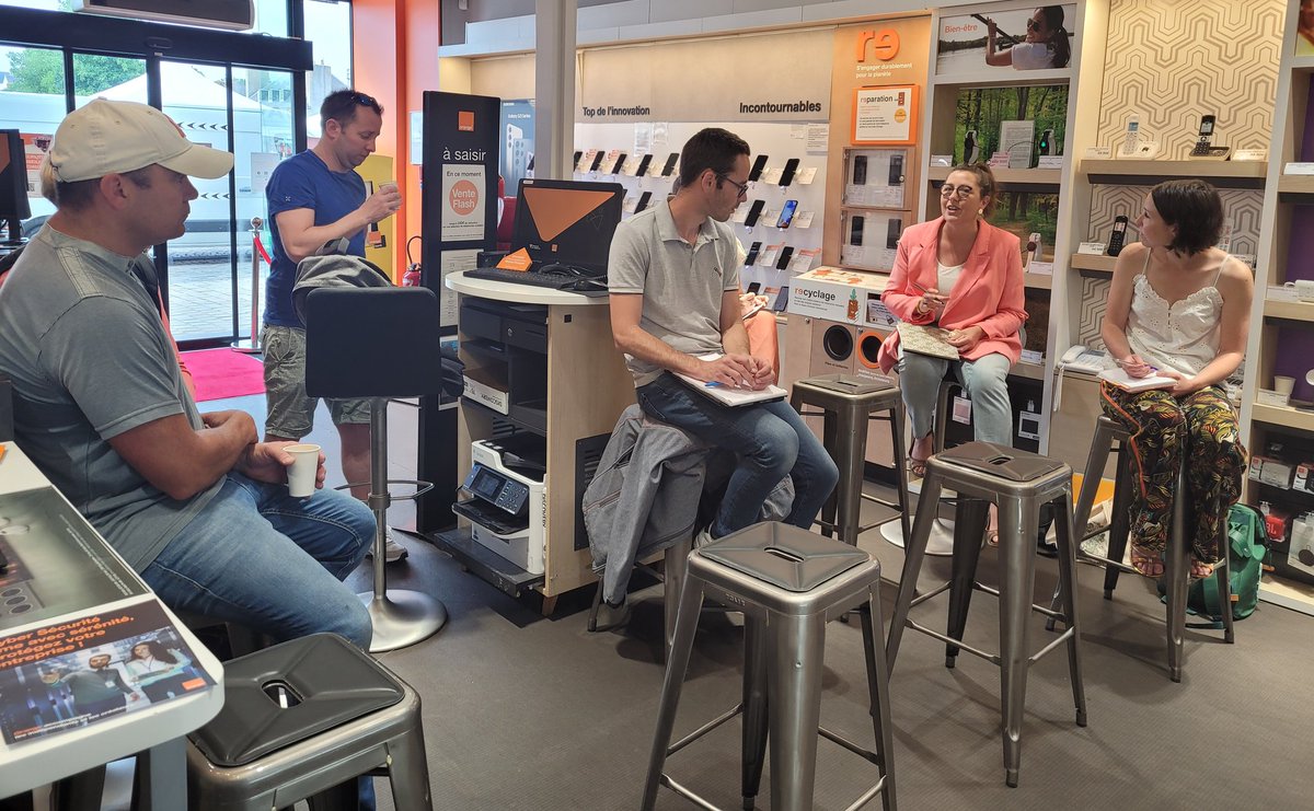 valecapcoz's tweet photo. @DelayeOlivier @OrangePro Merci à toute l équipe orange de Concarneau et aux participants #cybersecurity #orangepro 
@KatellHenry 
@OrangeBretagne https://t.co/8e6VP2eDjM