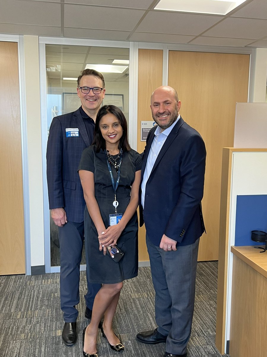 DrChoueiri's tweet photo. Always great to welcome @charlesryanmd now CEO @PCFnews (for some time) to his 2nd family @DanaFarber_GU
The @PCFnews has been a major @DanaFarber supporter over the years and we remain very grateful !
@mishabeltran #prostatecancer #curingtogether https://t.co/Klc1Pb4IJ4