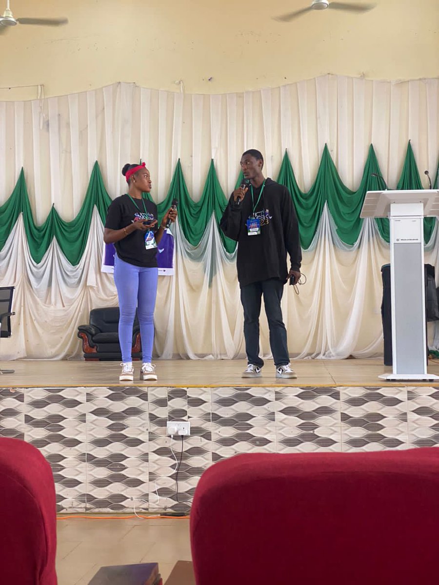 Gdgoc_kp's tweet photo. 📢 MC extraordinaire igniting the tech stage! 
.
.
.
#ictweek2023 #gdsckp #GDSCSSA #hackathon @gdgIlorin @googleafrica @googledevs @googlestudents #DeveloperStudentClub https://t.co/DIl80uxSAL