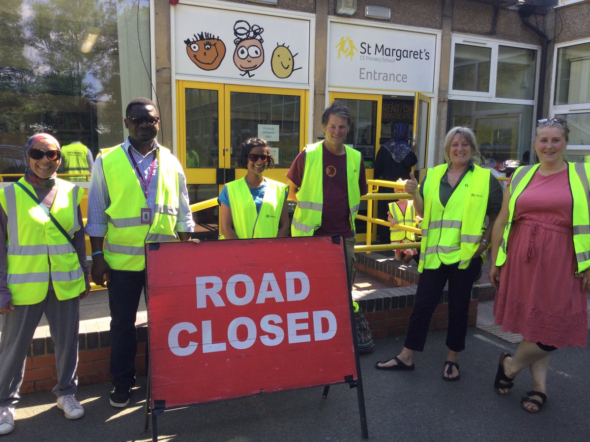 StMargaretsWR's tweet photo. We would like to thank our fantastic parent volunteers, resident volunteers, MCC and our local councillors for volunteering and keeping everyone safe on the roads as they walked to school. @talkcleanairWR  @MCCWhalleyRange  @RangeAction   @ride_walk  @AngelikiStg   @Bano110WR https://t.co/ZiN7qXegBV