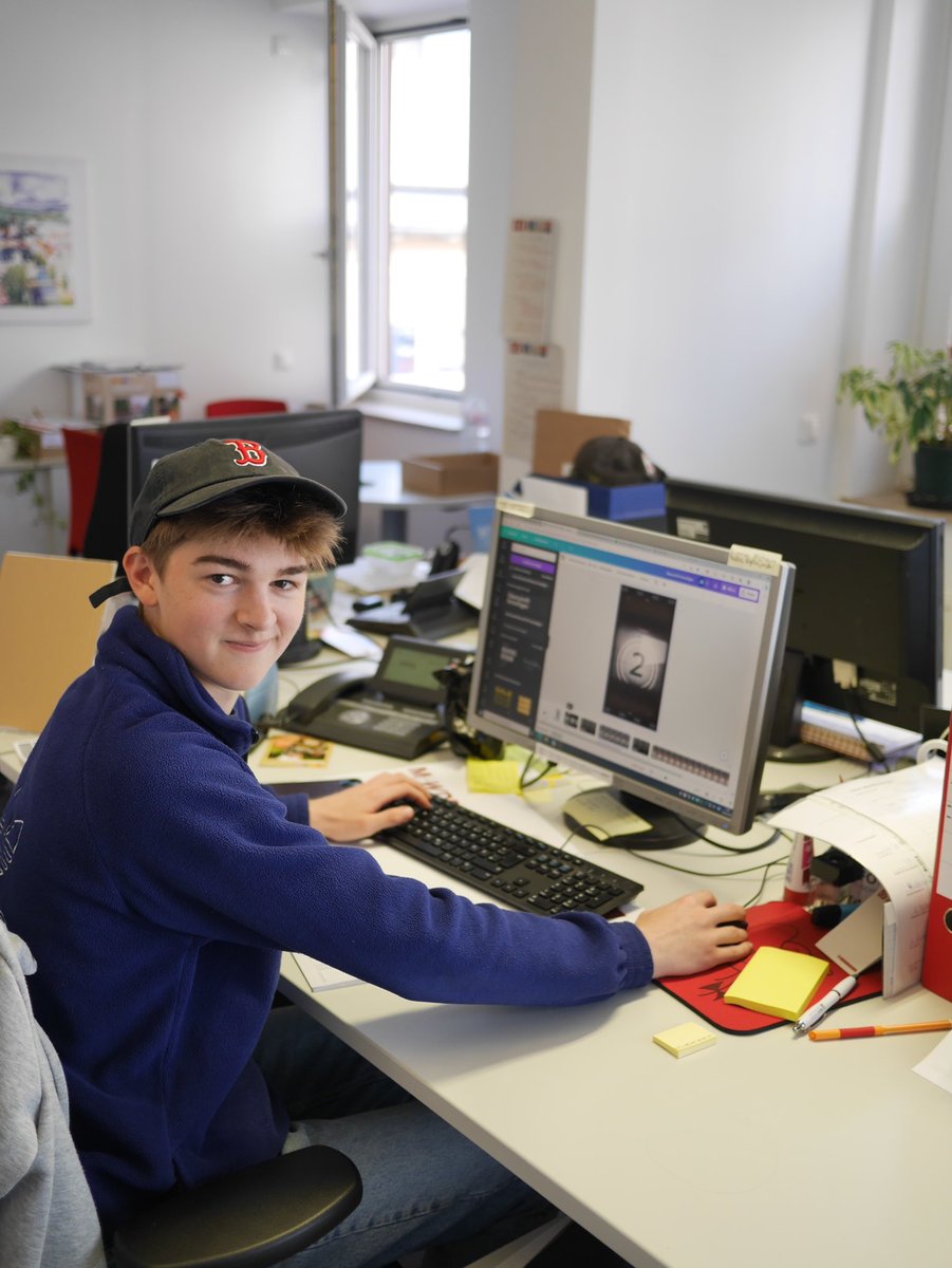 SMCModLangs's tweet image. Very proud of our 4 S5s who have just completed a week of work experience here in Germany. Well done to Marcus, Daniel, Ollie and Aira for their placements at the Mathematikum, Creative Arts, the Gießener Allgemeine Zeitung and the Gießen Marketing GmbH.