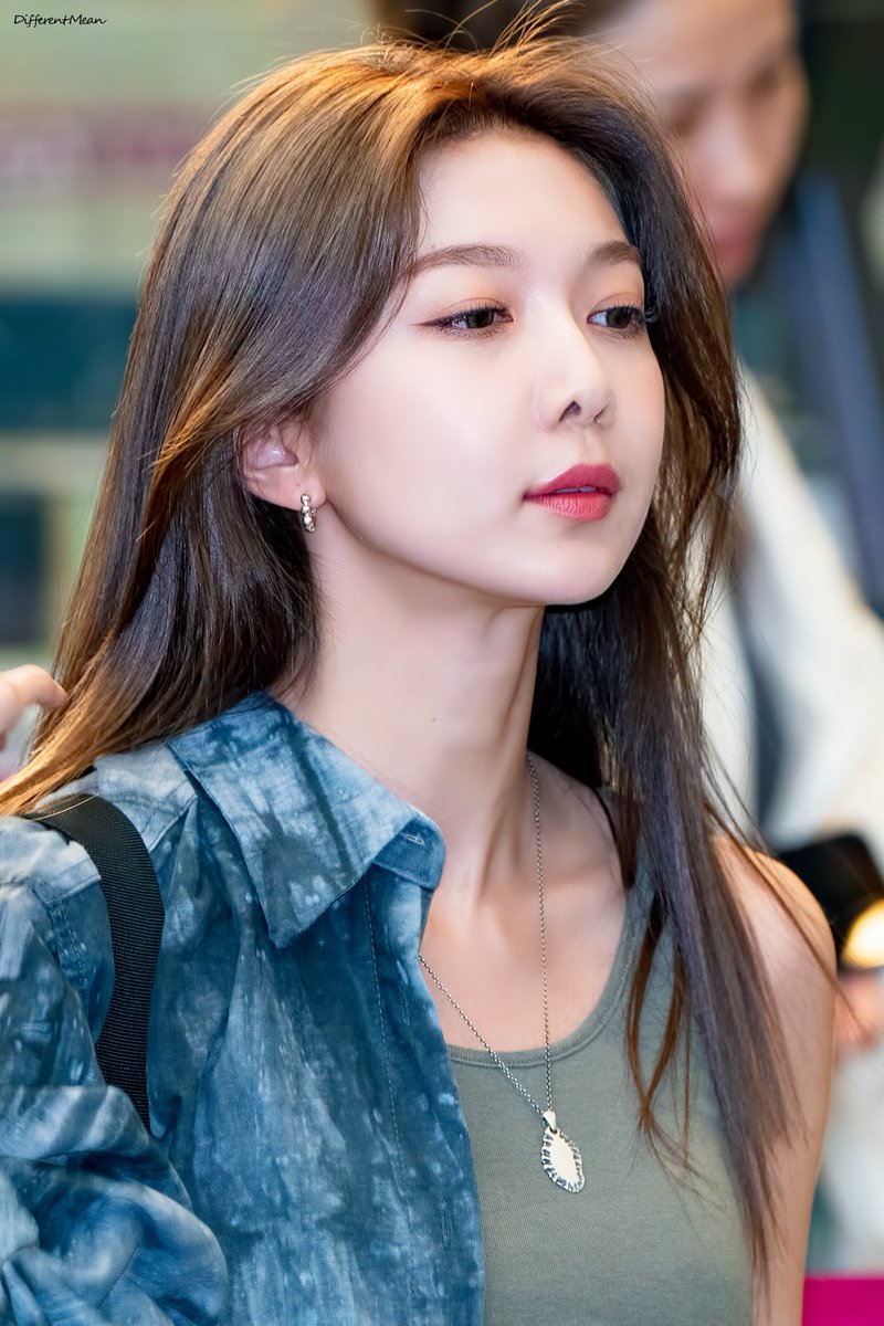 Different_Mean's tweet photo. 230616 GMP 

#드림캐쳐 #Dreamcatcher #다미 #DAMI #이유빈 #BONVOYAGE
#드캐_BONVOYAGE_봐야지

@hf_dreamcatcher https://t.co/cTxDyF6tQH