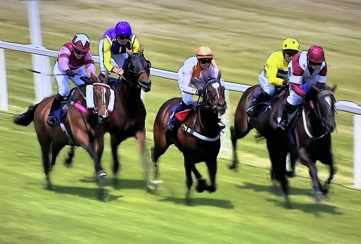 amajox's tweet photo. Congrats #champ @amajox @BrodieHampson1 WINS #LunarMagic @Chepstow_Racing @Archie_Watson #5ran #greatpartnership #LunarandBrodies8thwin #topjock π₯πππππ https://t.co/vTLeknft1e