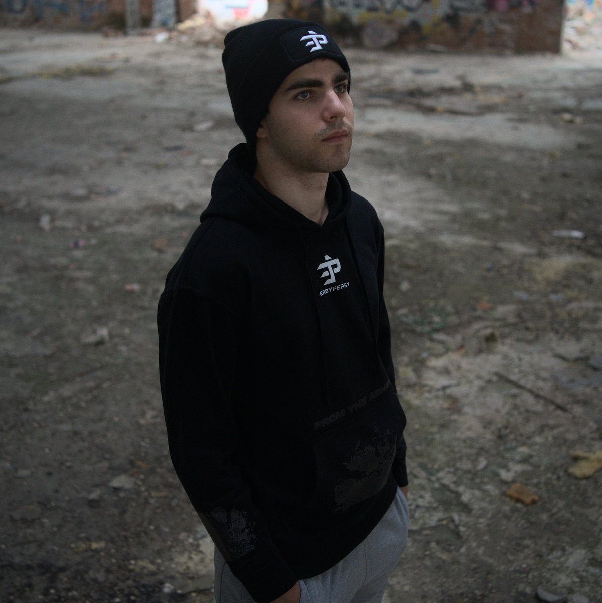 MeHagoTriplesConMrP🐧 tweet media