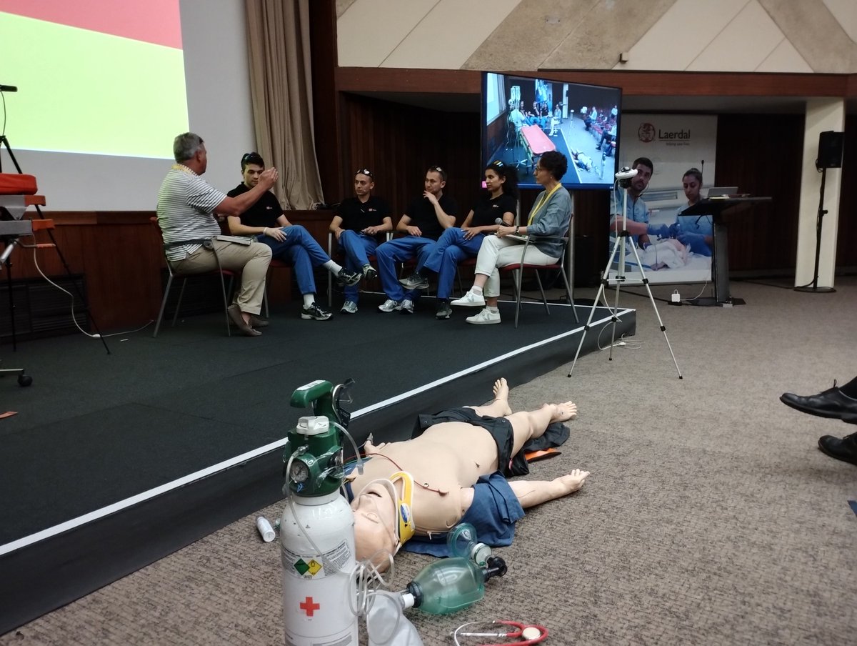 badea_marc's tweet photo. Full house at the #SimUniversity Grand Final. Student teams battling in simulation, good cases, excellent interactions, enlightening debriefings. #SESAM2023 https://t.co/iYM0VPLn77