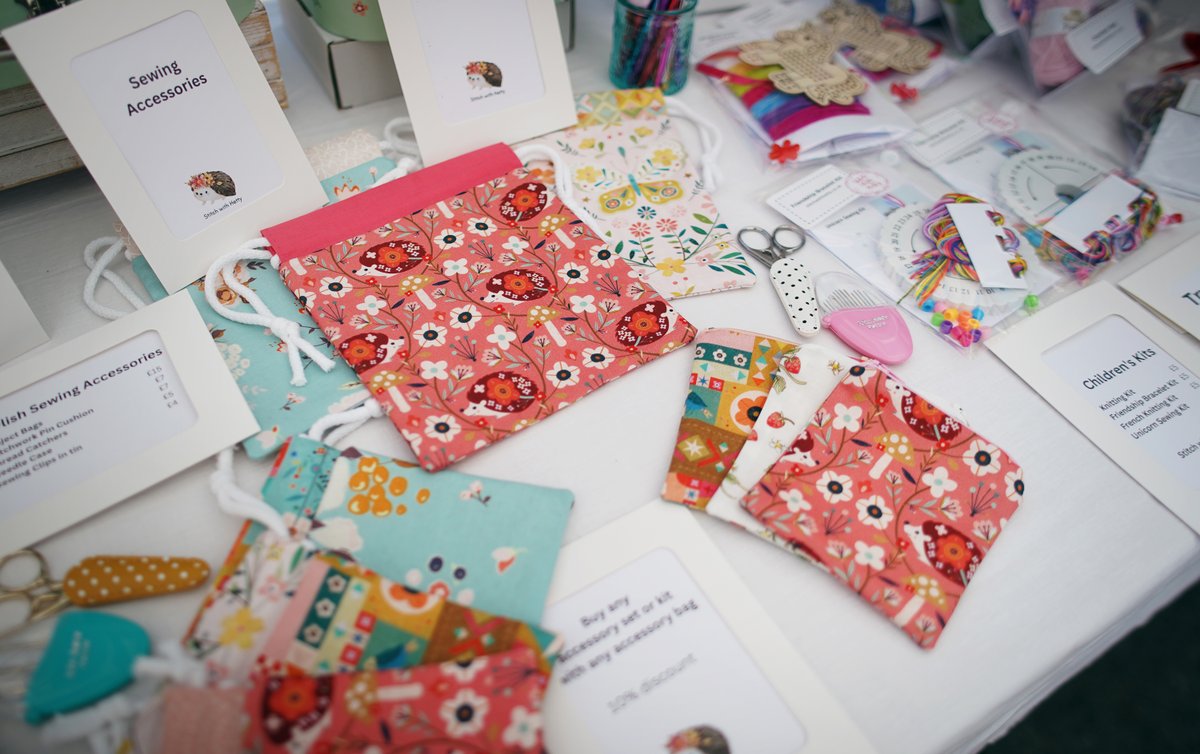 WovenInKirklees's tweet photo. We're in full swing at Calderdale and Kirklees Recovery and Wellbeing College in #Mirfield today for Mission to Mend, our repair roadshow. 

Come along and join us and get creative, we're here until 4.30pm. #WOVEN23 #MissiontoMend 

https://t.co/2hUSkh4SGt

📸@BOKEHGO https://t.co/XFyxw0NbGC