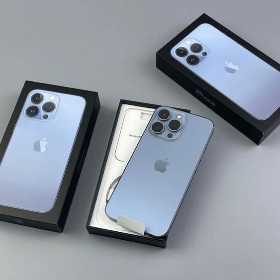 h_pef7's tweet photo. 🍎プレゼント企画
『フォロワーさん限定　抽選で２０名に当たる‼️』

1️⃣ihone 14  2️⃣AirPods MAX
3️⃣ipad　pro.  

🟦応募条件🟦
１.フォロー２.投稿をリツイート

欲しい商品or追加して欲しい商品をリプで書く📝

⚠️締め切り⚠️

６月２２日　　２４時 https://t.co/CraXwshBD3