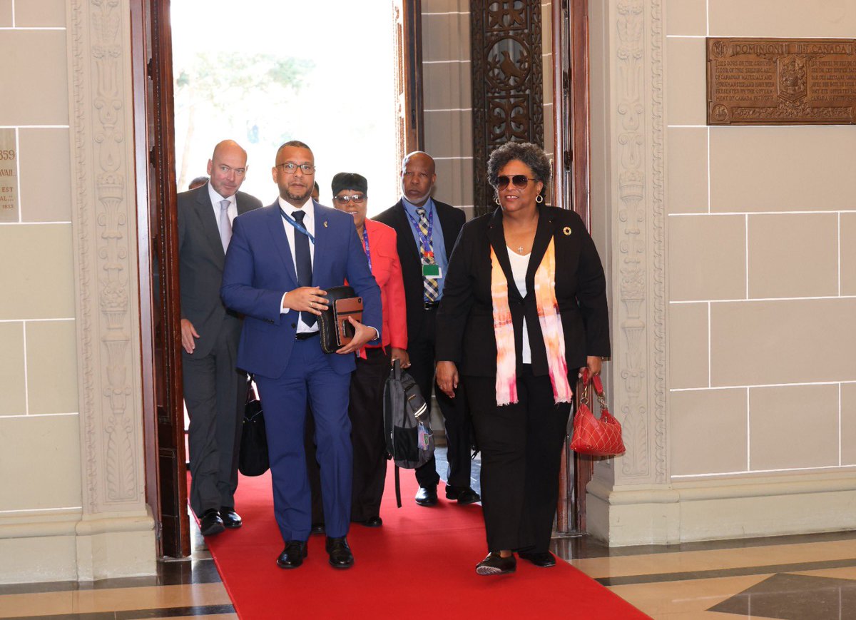 Matthewbarbados's tweet image. Excellent meeting between #Barbados Prime Minister @miaamormottley &amp;amp; @wto DG @NOIweala. From fisheries to e-commerce and from WTO reform to the Bridgetown Initiative, it was a rich discussion between these two powerhouses.