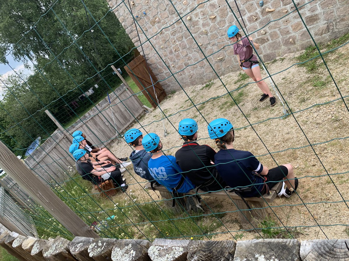 krishartley55's tweet photo. Team Simcox getting ready to climb @gsa_clubcorreze https://t.co/lsOstYiCGV