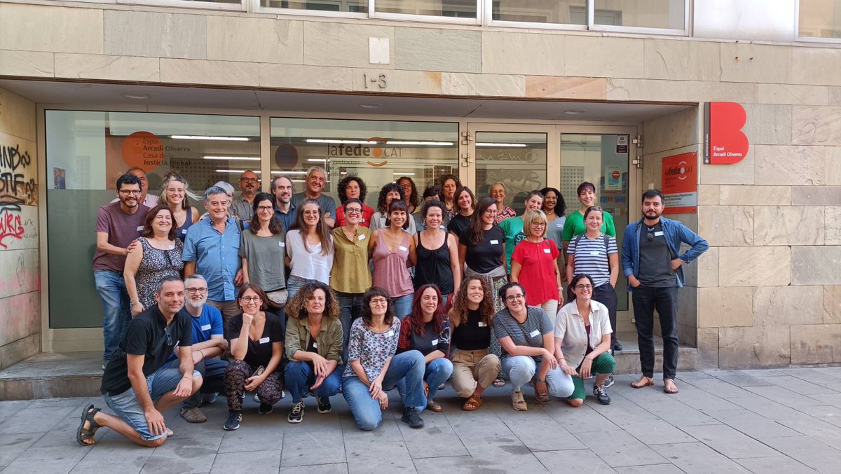 Tancades les votacions on line ja podem dir que... som 128 entitats! Benvingudes <a href="/lassociaciodsr/">L'Associació de Drets Sexuals i Reproductius</a>,
<a href="/CaminsFundacio/">CAMINS. Fundació Social Escola Pia</a>, <a href="/Fundacio_Surt/">Fundació Surt</a> i <a href="/babelpde/">Babel PuntoEncuentro</a>!!!