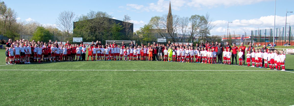 🛒 Our club shop will be open tomorrow (17th June) for the 2014s football festival taking place at Holm Park. 

Pop in between 9am and 12pm to pick up some Bankies merch ahead of the new season and grab your Race Night tickets from Steven.

Please be aware it'll be CASH ONLY.