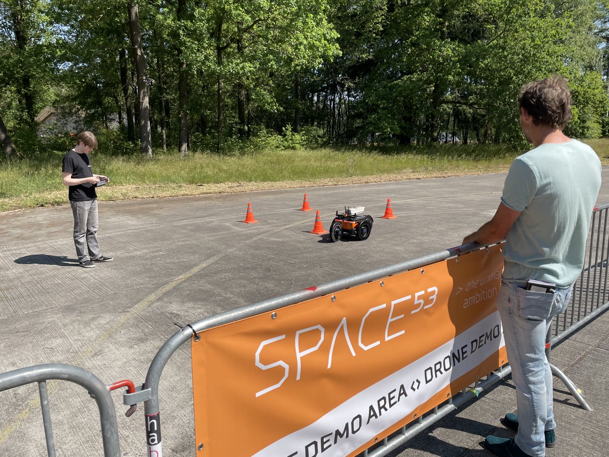 Space53official's tweet image. Yes! Vandaag is het tijd voor 𝗠𝗢𝗩𝗘 𝗘𝗔𝗦𝗧☀️➡️ Het terrein van @TechnologyBaseT is gevuld met de nieuwste innovatieve, duurzame mobiliteitsoplossingen. Nog geen weekendplannen? Je kunt nog gratis tickets bestellen voor morgen (17 juni) via bit.ly/44032sw @Oostnlnl