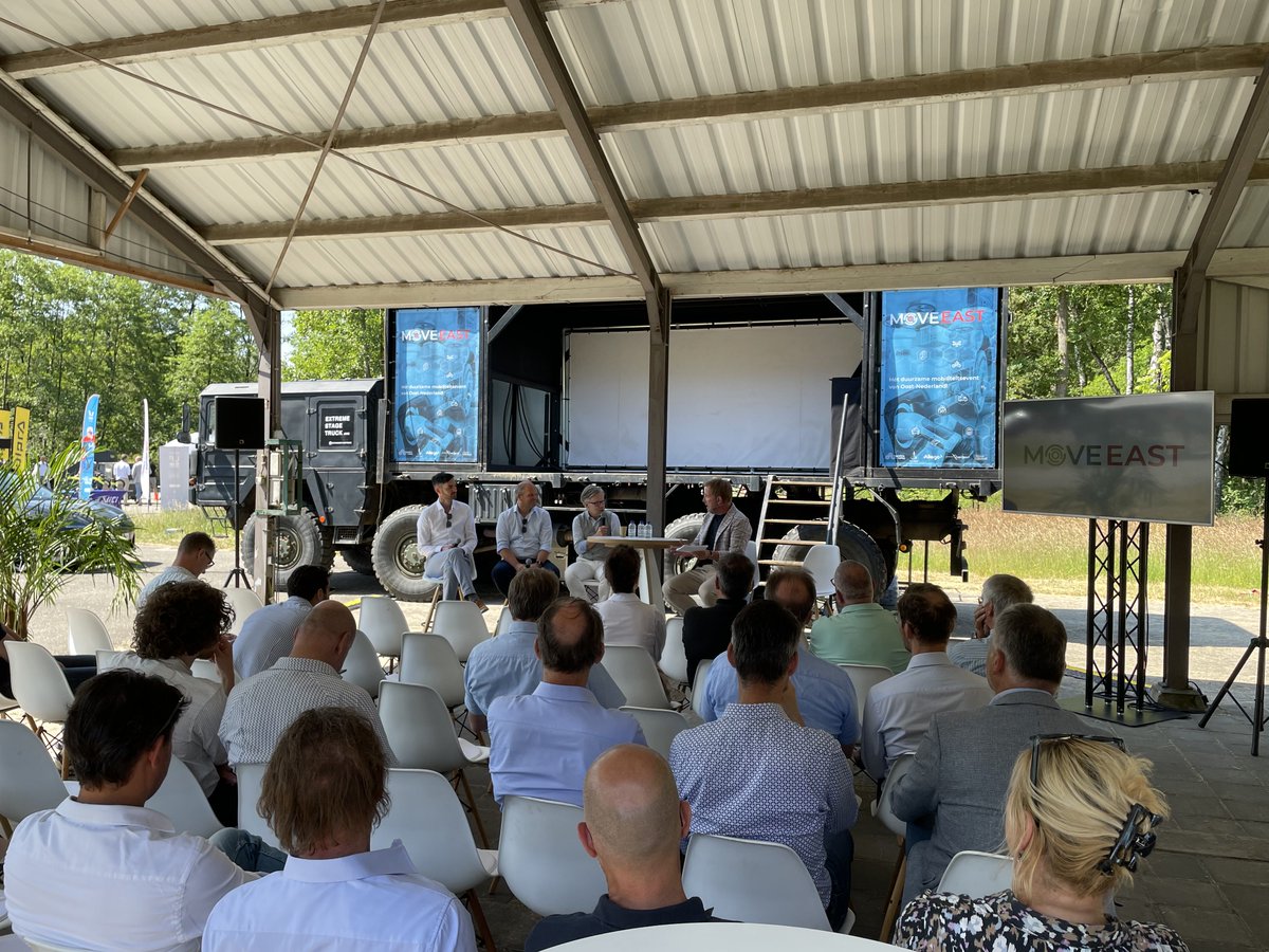 Space53official's tweet image. Yes! Vandaag is het tijd voor 𝗠𝗢𝗩𝗘 𝗘𝗔𝗦𝗧☀️➡️ Het terrein van @TechnologyBaseT is gevuld met de nieuwste innovatieve, duurzame mobiliteitsoplossingen. Nog geen weekendplannen? Je kunt nog gratis tickets bestellen voor morgen (17 juni) via bit.ly/44032sw @Oostnlnl