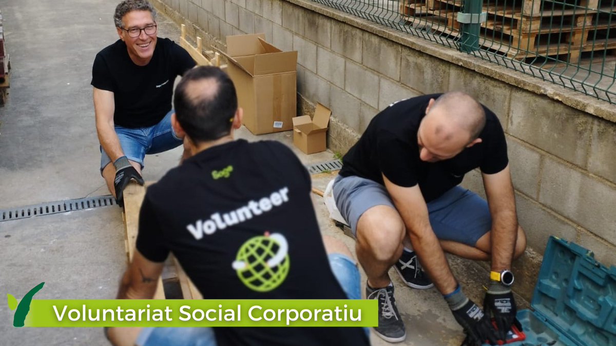 Vivelloc's tweet photo. ✨ Jornada de #Voluntariat #Social Corporatiu a @Vivelloc 

👌 Un equip de persones treballadores de @sagespain dediquen tot el matí a donar suport a l'entitat.

🙌 Moltes Gràcies per sumar @sagefoundation !!! 

#empresa #vsc #rsc #responsabilitat #corresponsabilitat #societat https://t.co/1uBvY7I2GN