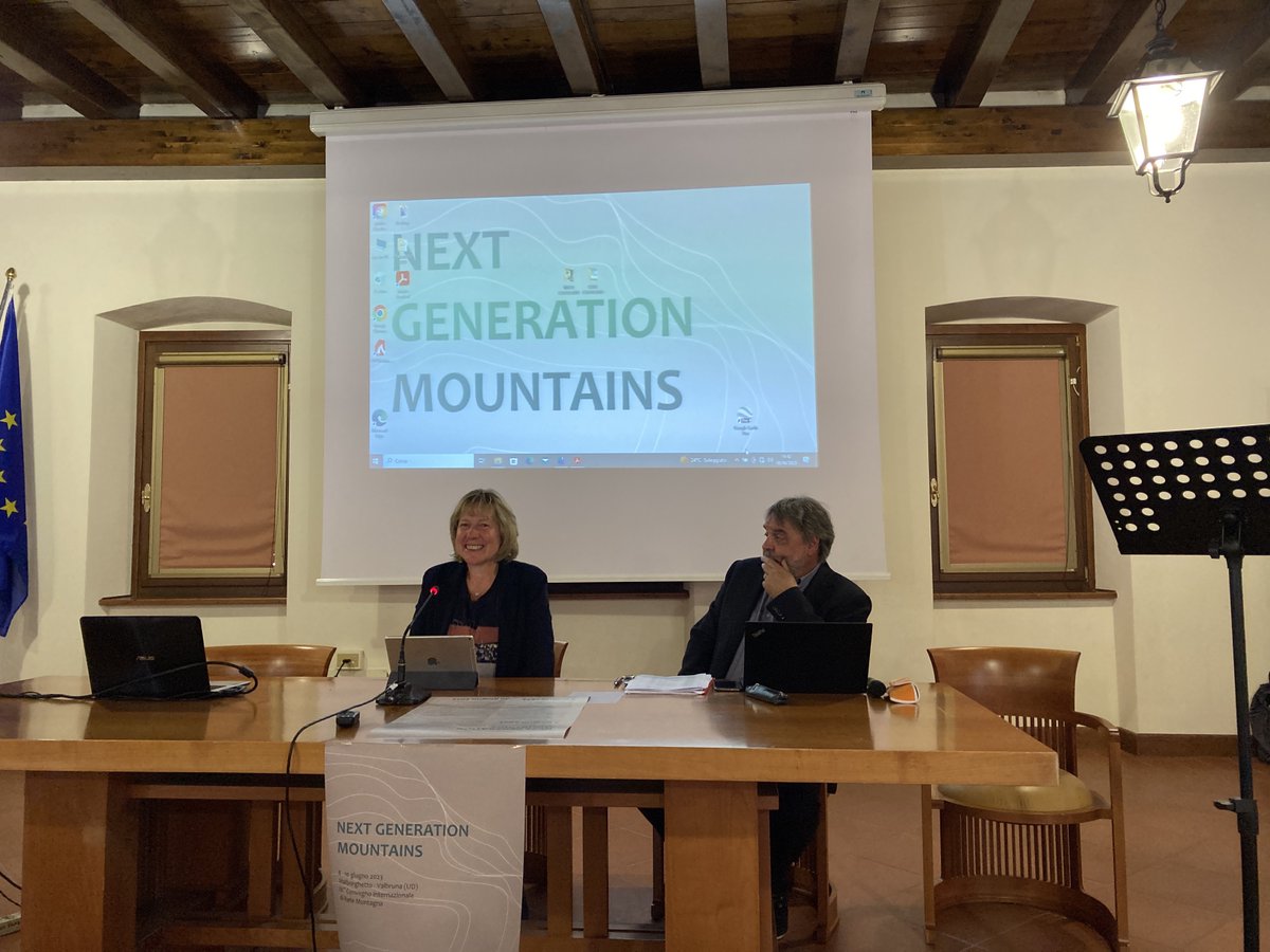 Alpine Convention (@alpconv) on Twitter photo ⛰ #AlpineConvention Secretary General Alenka Smerkolj recently spoke at the "Next Generation Mountains" conference organised by <a href="/ReteMontagna/">Rete Montagna</a>!
The conference themes incl. #QualityOfLife & #Youth perspectives closely align with the current work of the Alpine Convention 🖇️ ⛰ #AlpineConvention Secretary General Alenka Smerkolj recently spoke at the "Next Generation Mountains" conference organised by <a href="/ReteMontagna/">Rete Montagna</a>!
The conference themes incl. #QualityOfLife & #Youth perspectives closely align with the current work of the Alpine Convention 🖇️