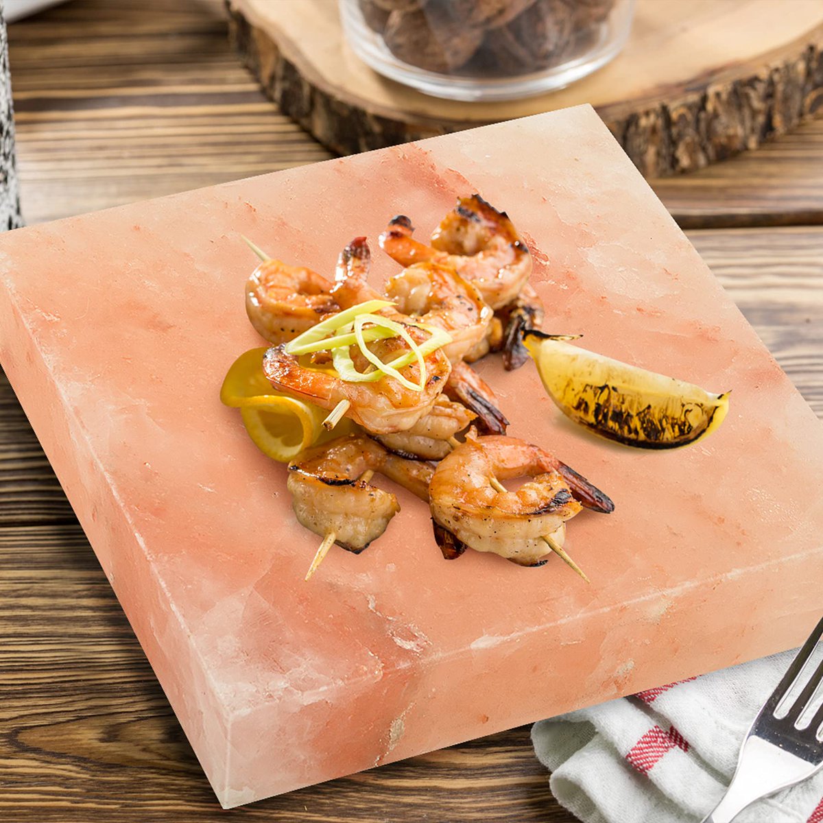 A slab of solid pink Himalayan salt can be used for cooking, grilling, and serving food.
#cookingblock
#Utah 
#himalayanpinksalt