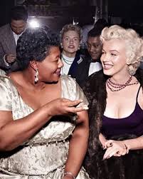 datamr_nm's tweet photo. How High The Moon (from 25th Annual Grammy Awards 1983) / Ella Fitzgerald with The Manhattan Transfer
R.I.P. Ella Fitzgerald๐๐๐๐
#RIPEllaFitzgerald
#TheManhattanTransfer
https://t.co/faJQPJZsnl https://t.co/oSKgZqJYVV