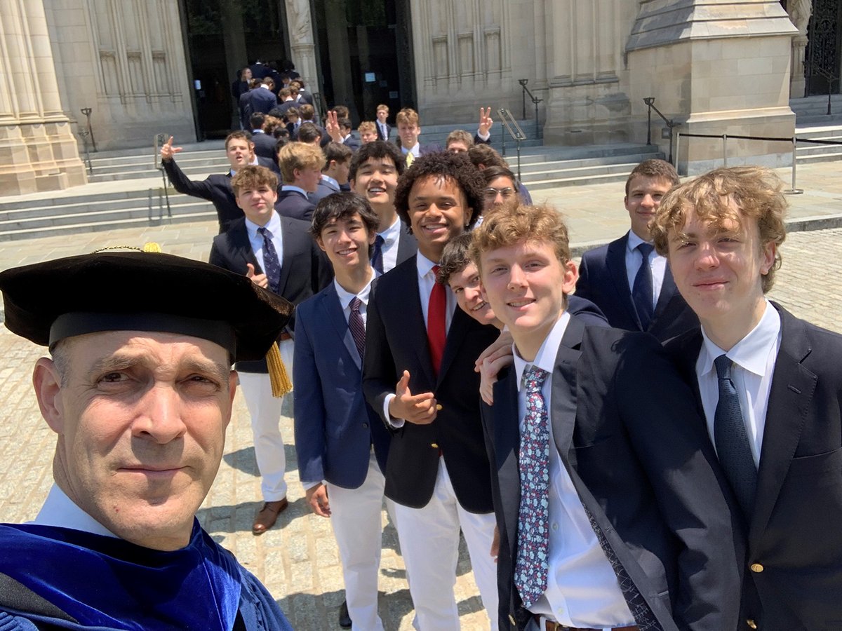Enjoy more photos from the very last #SchafferSelfies drop of the 2022-23 school year on Flickr: flic.kr/s/aHBqjA6pmd. #STAClassOf2023