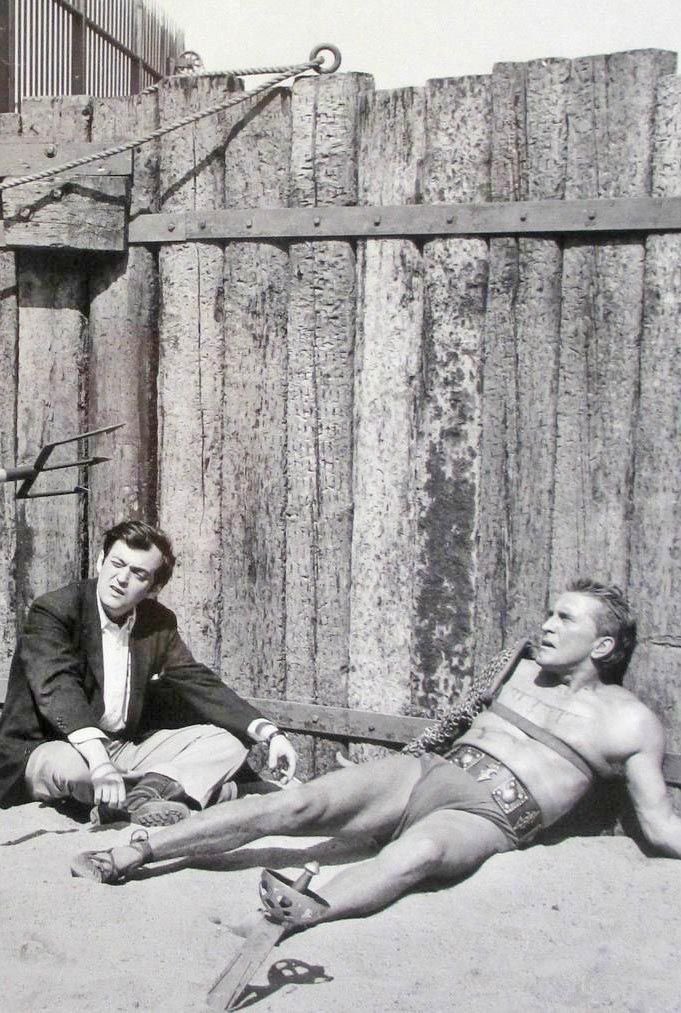 #stanleykubrick #kirkdouglas #spartacus #behindthescenes🎬