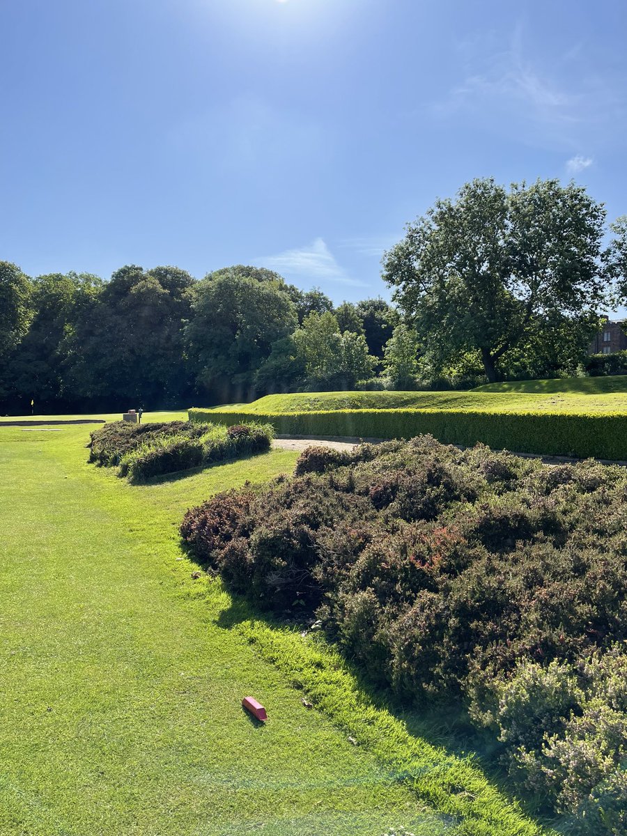 ⛳️WEEKEND VIBES⛳️

What are your plans this weekend?

Make sure yours is a golfing weekend!!!

‼️Tee times available this weekend‼️

📱 01642 462730 to book your tee time NOW!! 

#weekendvibes #sunsafety #amateurgolf #summergolf #helloweekend