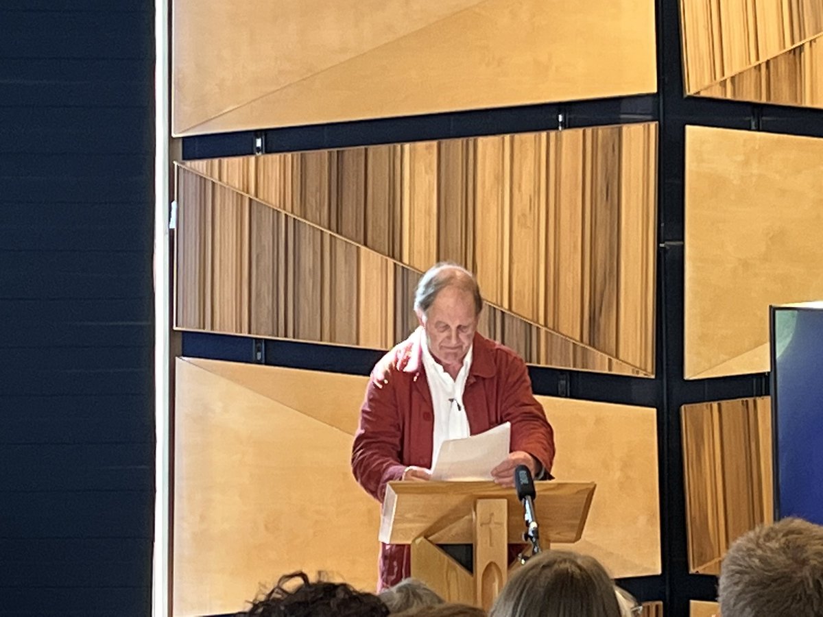 Great to hear <a href="/MichaelMorpugo/">Michael Morpugo</a> today <a href="/MonktonBath/">Monkton Combe School</a>. He gave a shout out to King Alfred himself for his reforming zeal! <a href="/kingalfredsch/">The King Alfred School</a>