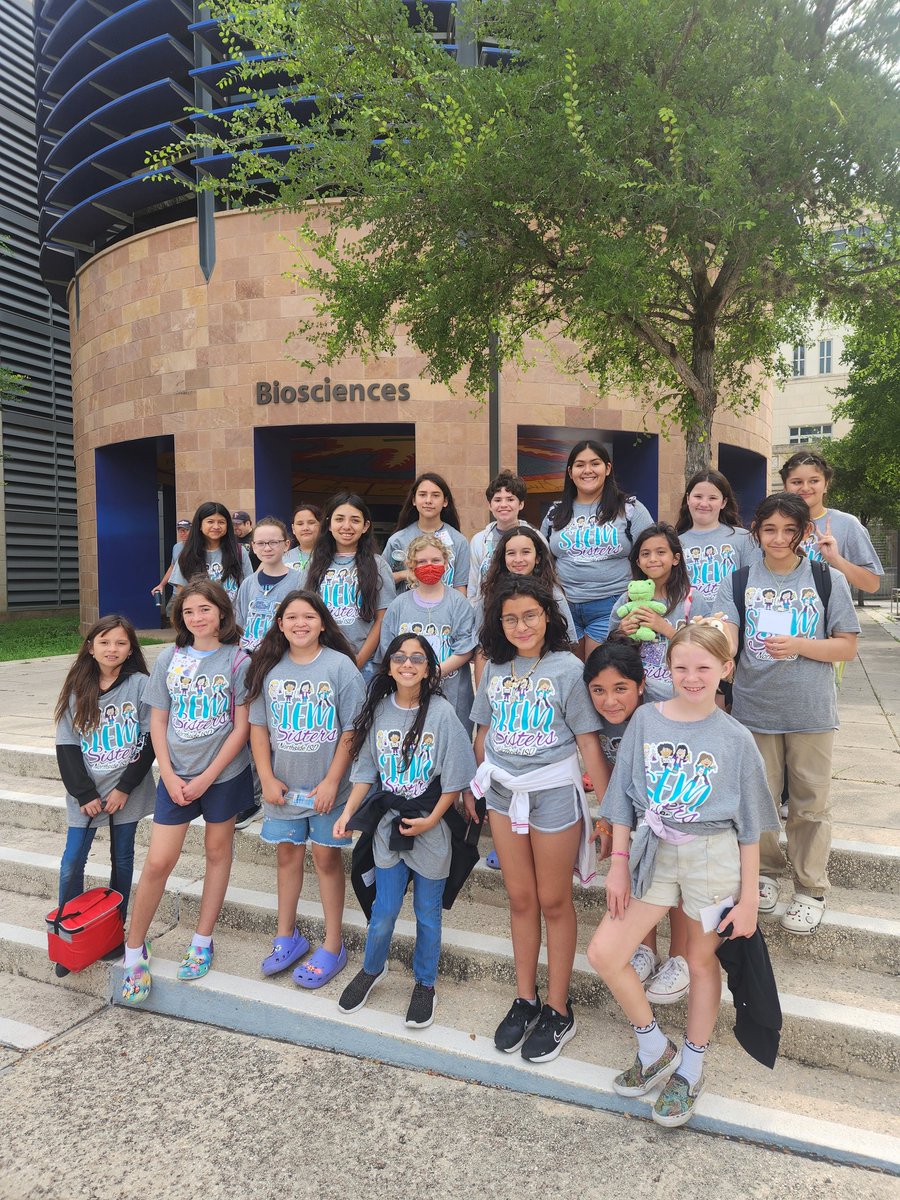 Thank you @utsacamee for leading us around campus and giving us the opportunity to visit labs! #stemsisters #welovescience #makelearningfun #futureroadrunners @Flores_STEM @ShelbyP06728073 @NISDElemScience