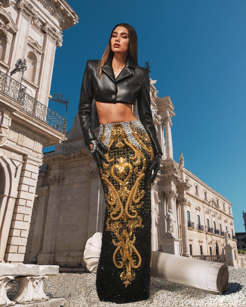 DylaAlbina's tweet photo. ALBINA DYLA FALL 2023

SPECIAL THANKS TO THE WHOLE TEAM FOR THIS AMAZING PROJECT.

Albina Dyla Creative Director - @albinadyla_ 
Model - @cindymello 
Photographers - @calebandgladys 

Makeup Artist - @sooparkmakeup 
Hair Stylist - @tyshearn https://t.co/GpE5rXE89p