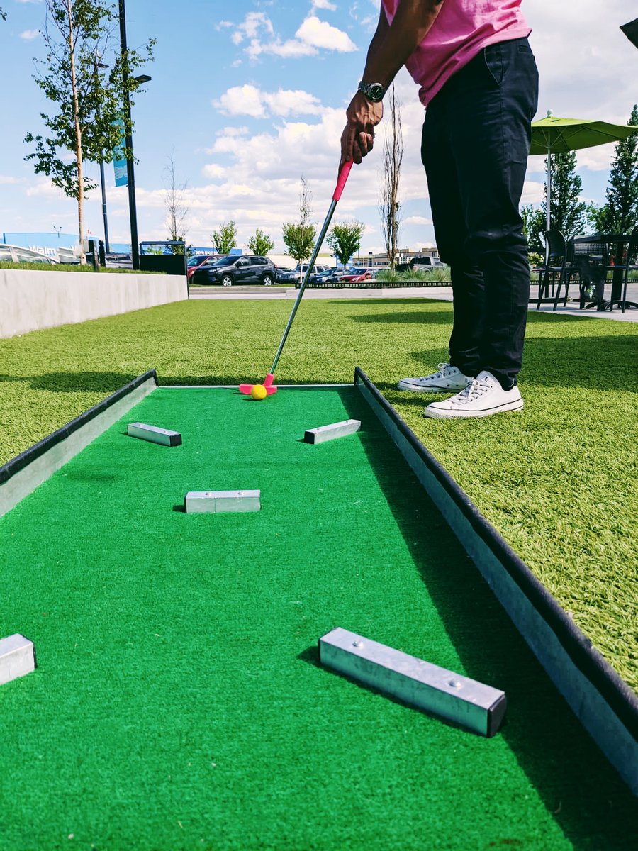 Tee off for Father’s Day ⛳️ our 9-hole outdoor mini golf course pop-up returns June 16 - 18 along the Boulevard. Complete the course for a chance to win an Adventure Kit.

By appointment only, visit our website to reserve your free spot. #FathersDay