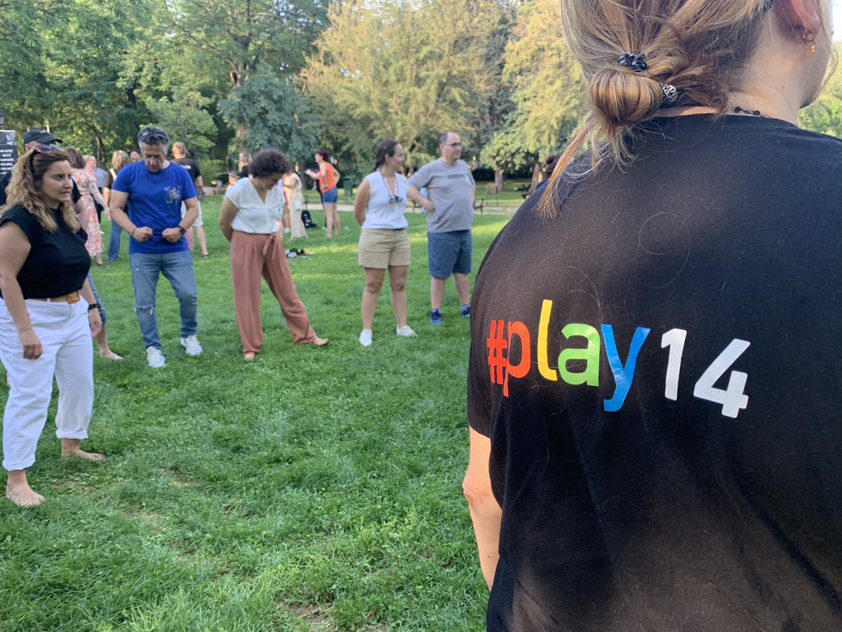 Arranca el <a href="/play14team/">#play14</a> en el parque de Atenas con una #Haka 🏉