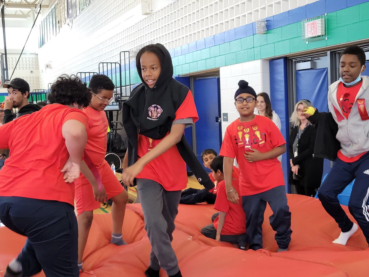 Ingrid Mitchell (@marbiecat) on Twitter photo Nibi Emosaawdang Public School participating in the iCanGames at David Suzuki S.S. <a href="/NERapids/">Nibi Emosaawdang</a> Nibi Emosaawdang Public School participating in the iCanGames at David Suzuki S.S. <a href="/NERapids/">Nibi Emosaawdang</a>