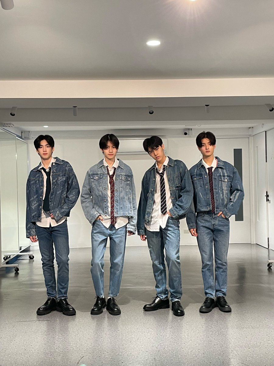 phutatchai's tweet image. Thank you C1❤️
ขอกลับไปกินโก๋ยโต๋ยเติมพลังก่อนมิชชั่น3เจอแน่