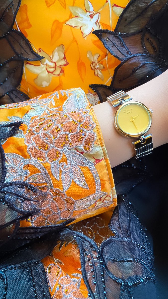 حِسنكٌ تعدّى الجَمالّ 🧡 '