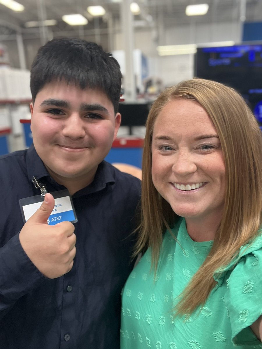 Sam’s Club Members - RUN, don’t walk to Sam’s Club East to see a #WPSProud graduate who just hooked me up w/ AT&T! #adulting #loveadeal #crucialtosaveinthesetimes #HeightsFalcon #wheelinganddealing