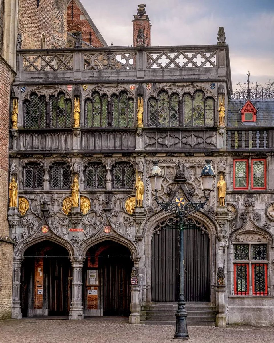 Basiliek van het Heilig Bloed
Brugge, West-Vlaanderen // 🇧🇪 ♡